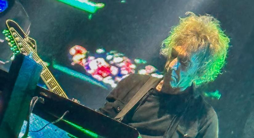 Meghalt Perry Bamonte, a The Cure gitárosa