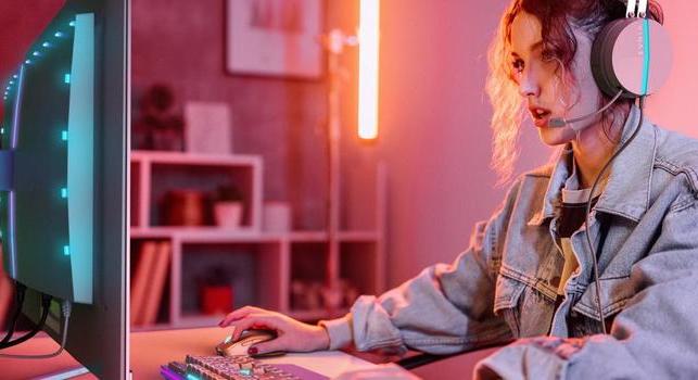 Ha csak egy dolgot fejlesztesz a gamer setupodon jövőre, akkor az egy OLED monitor legyen!