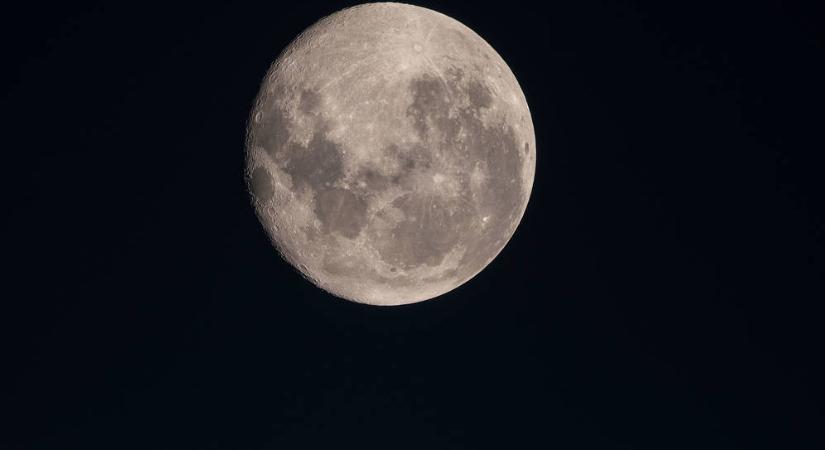 Műholdtemetőket jelölnek ki a Hold felszínén