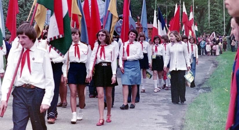 Retró kvíz: Emlékszel még a kisdobosokra és az úttörőkre?