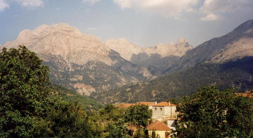 Négy ember meghalt egy görögországi lavinában