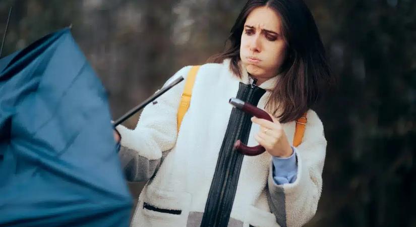 Száguld felénk a hidegfront, vasárnap betoppan Magyarországra – már most citromsárga veszélyjelzést adtak ki (térképen mutatjuk, mi vár ránk 3 vármegyében)