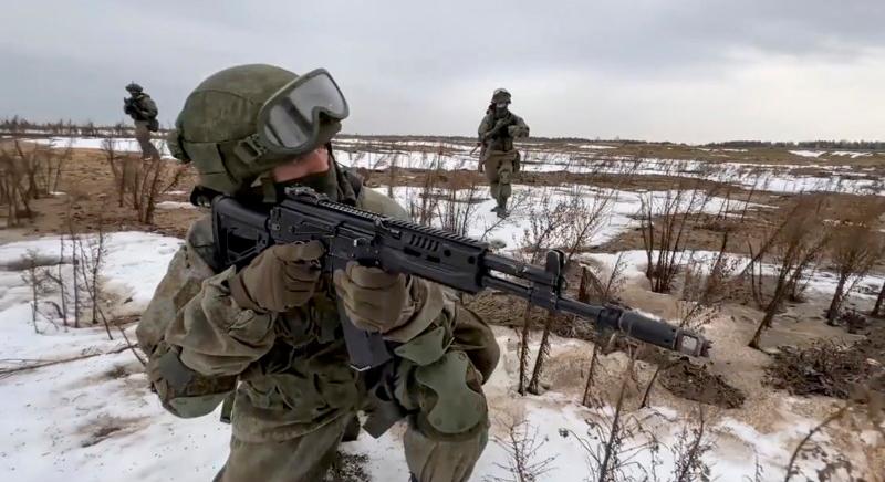 Putyin szerint megsokszorozódott az orosz fegyvergyártás a háború kezdete óta