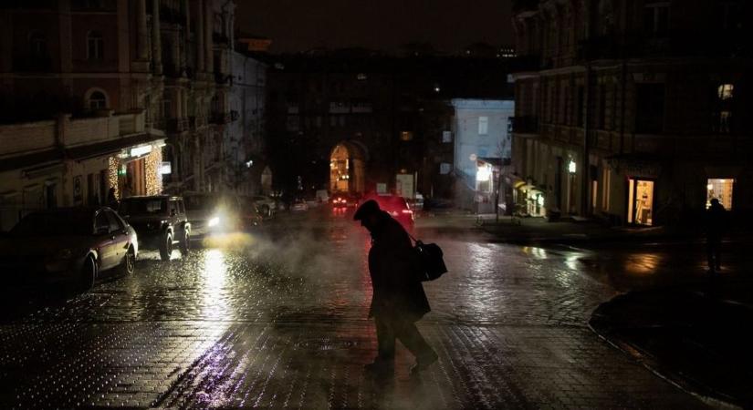 Brutális felvételek: ismét az ukrán fővárost vették célba az orosz rakéták (VIDEÓ)