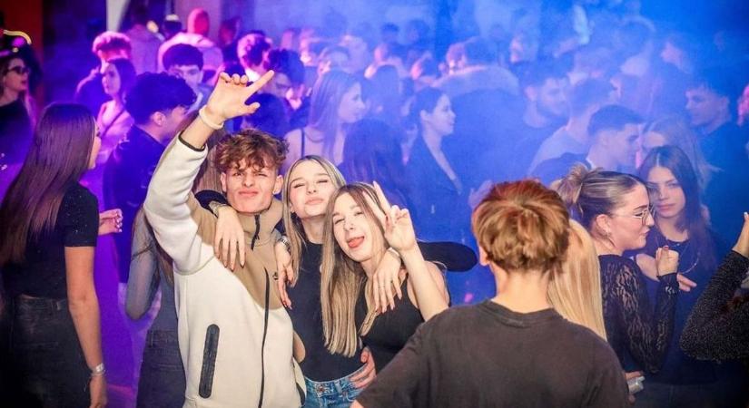 Buliőrület Szekszárdon: szombaton retro party-val vár a Bazaar Klub