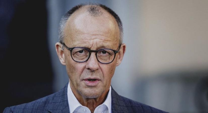 Kabaré, ami Németországban zajlik: akkora mélyrepülésben a német kormánykoalíció, hogy idő előtt megbukhat Merz