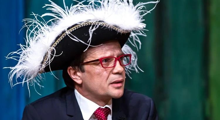 Online megtekinthető a Pintér Béla és Társulata Fácántánc című előadása