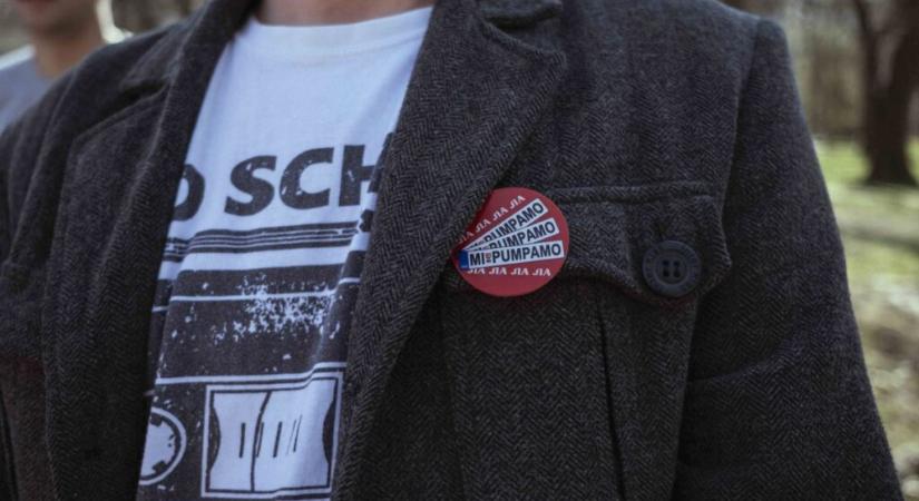 Zentán is gyűjtik az aláírásokat az egyetemisták