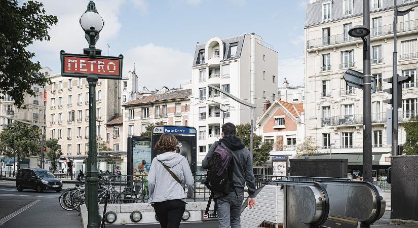 Késelés történt a párizsi metrón