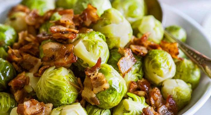 Isteni, szalonnával kevert kelbimbó: téli ízek a serpenyőben