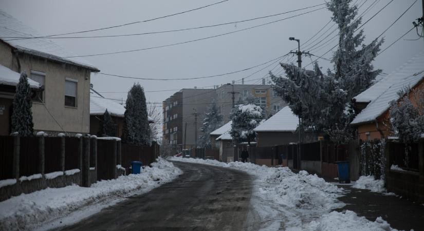 Száll a füst, veszélyes a levegő a Sajó völgyében