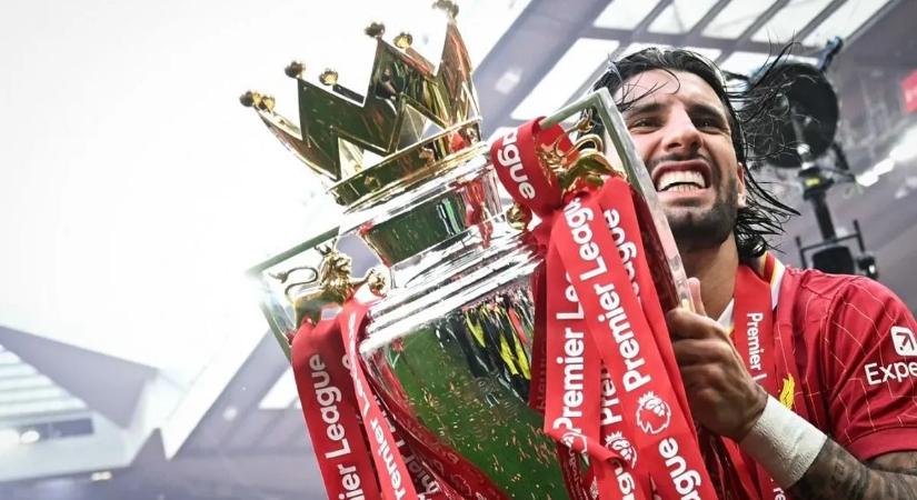 Szobozlai Dominik magyar zászlóval ünnepelt, miközben a klublegenda eladta volna