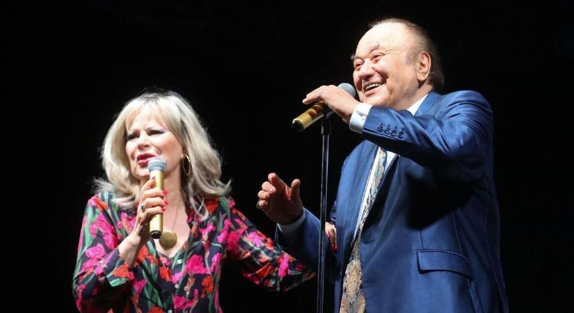 Korda Györgyöt tortával és pezsgővel köszöntötték Szombathelyen - fotók, videó