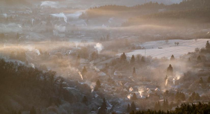 Köd Salgótarján felett