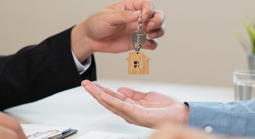 Megszűnt az állami lakáshitel-támogatás – a bankokra bízzák a segítséget