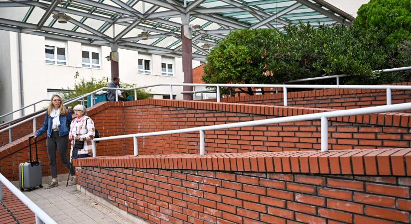 Best of kórházi várólista: 2030 augusztusára kapott időpontot egy beteg térdprotézisre