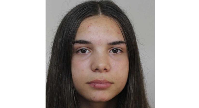 Nyomtalanul tűnt el – tavaly december óta keresik a 15 éves Júliát