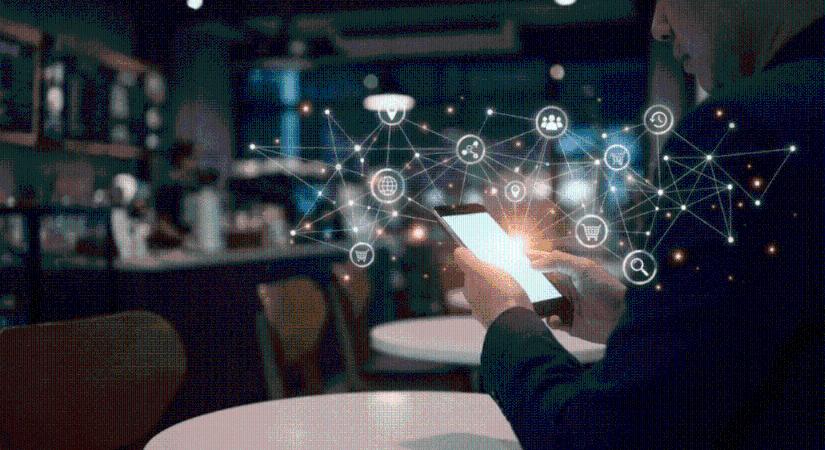 Tényleg a Facebook lehallgatás áldozata vagy? Az igazság ijesztőbb a mikrofonnál