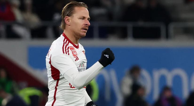 Kiderült, vele fotózták Dzsudzsák Balázst Dubajban