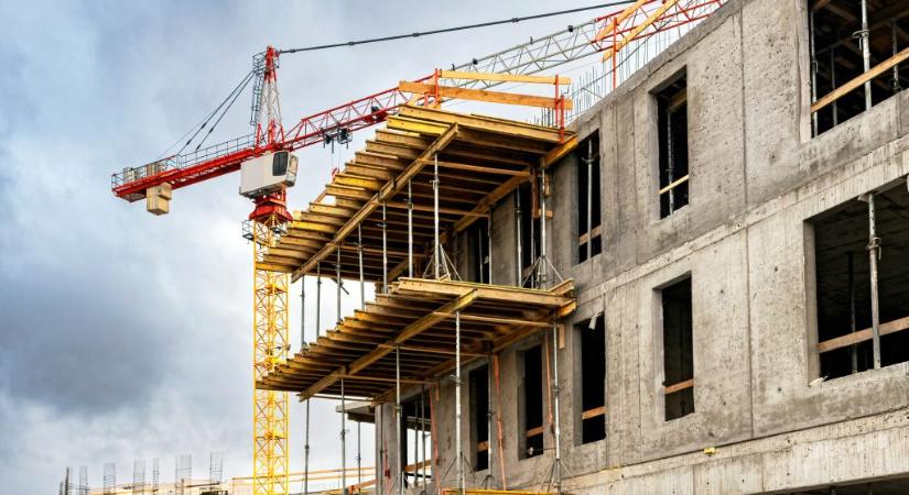 Elemzés: 17-19 százalékos áremelkedés előtt áll az építőipar
