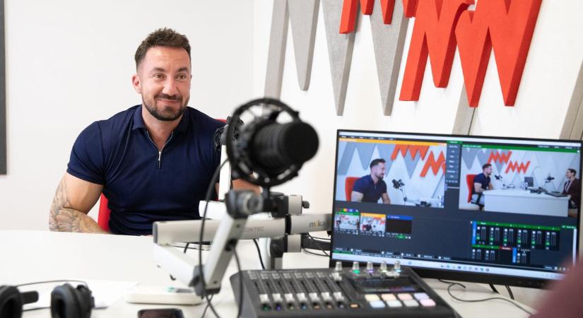 Túlevés, kajakóma, ünnepi dőzsölés – A karácsonyi időszak nagy buktatói és a megoldás (podcast)