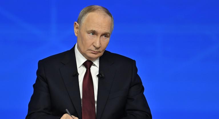 Putyin újabb területet foglalt el, egy szovjet rajzfilmben debütált az orosz elnök