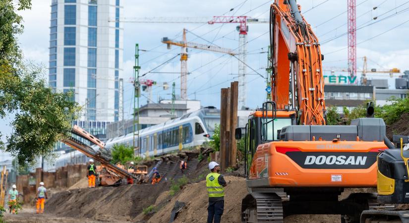 Kiírták a közbeszerzési pályázatot a déli körvasút harmadik ütemére