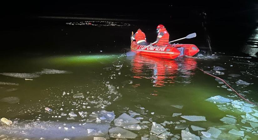 Beszakadt a jég alattuk: kiskorú testvérpár fulladt bele a víztározóba