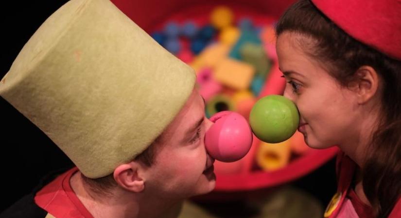 Igazi családi program: Szárnyas Malac Napok a Bóbita Bábszínházban