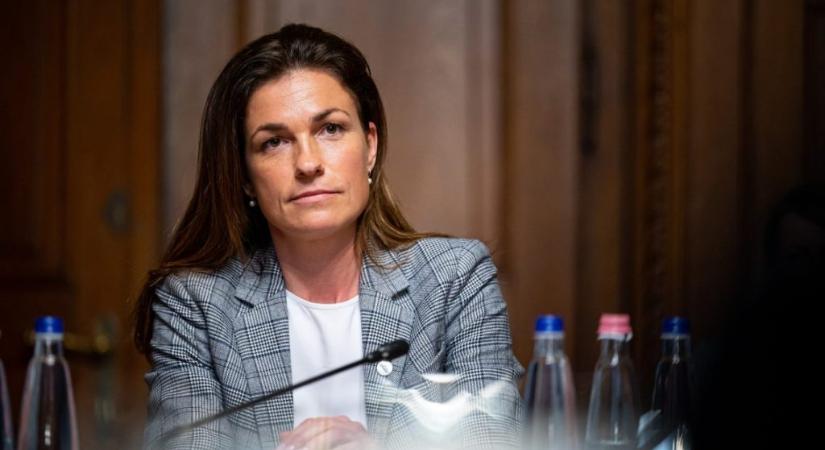 Szily Nóra Varga Juditnak: Szívesen beszélgetek Önnel is, bár nem vagyok Hajdú Péter