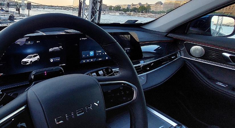 Kínai rendőrök helyett, kínai autók érkeznek hazánkba