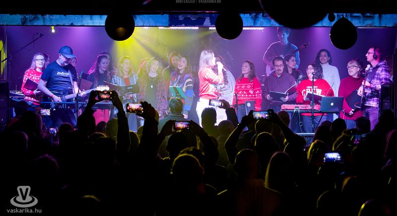 Bejglilemozgató animasongs koncert egy izgalmas szombathelyi kórussal