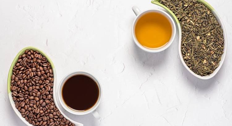 Kávé vagy tea? Meglepő hatásuk lehet az idősebb nők csontjaira