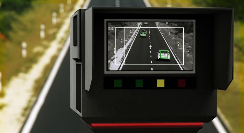 Furcsa csekket osztogattak a ceglédi rendőrök a gyorshajtóknak, hihetetlen összeg állt rajta