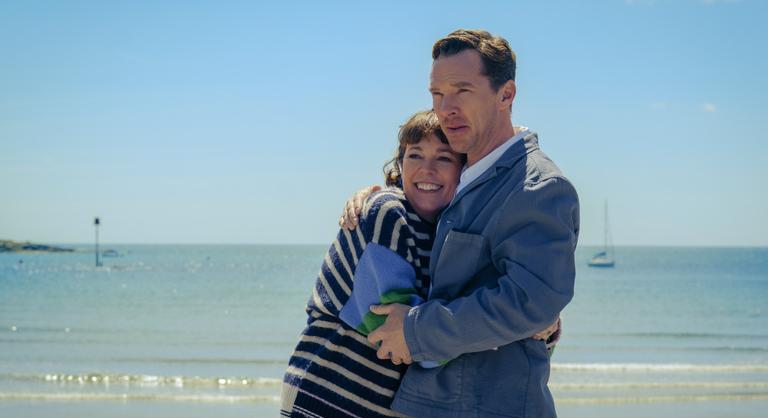 Halálosan vicces vígjátékot hozott nekünk Benedict Cumberbatch és Olivia Colman párosa