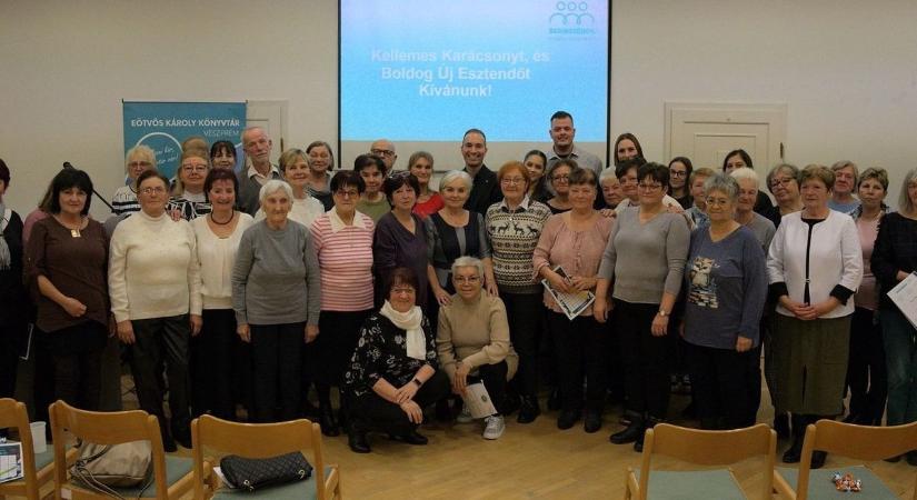 Nyugdíjasok karácsonyi ünnepsége Veszprémben