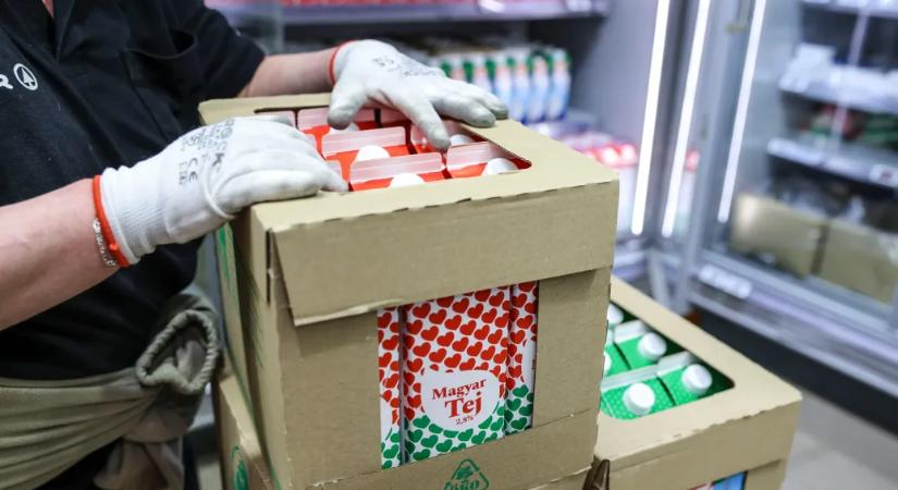 Fordulat az Alföldi Tej eladásánál: előbb elzavarta, most mégis visszacsábítaná a görög vevőt a magyar kormány