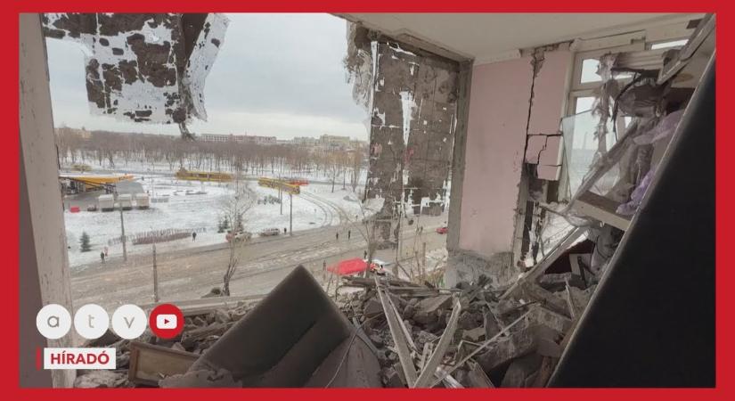 Brutális támadás érte Ukrajnát, miközben Zelenszkij Trumphoz tart