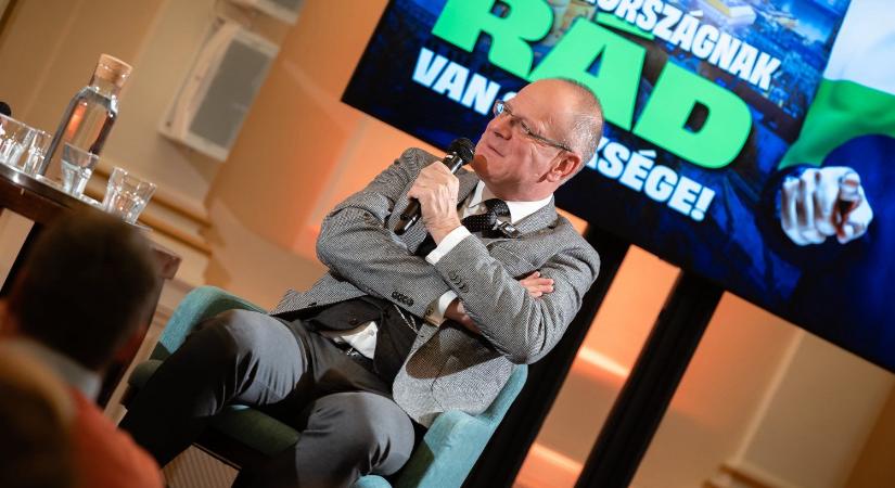 Navracsics: Ha nyer a Fidesz, átalakítják az önkormányzati rendszert