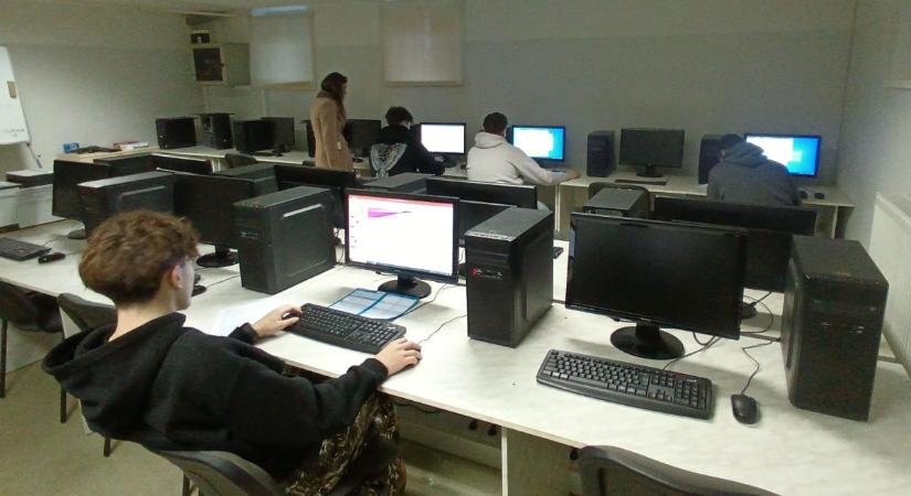 Digitális tudás, biztos jövő