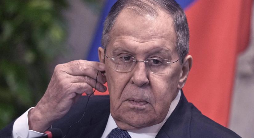 Lavrov: Az Ukrajnába vezényelt európai csapatok legitim célpontot jelentenének az orosz hadsereg számára
