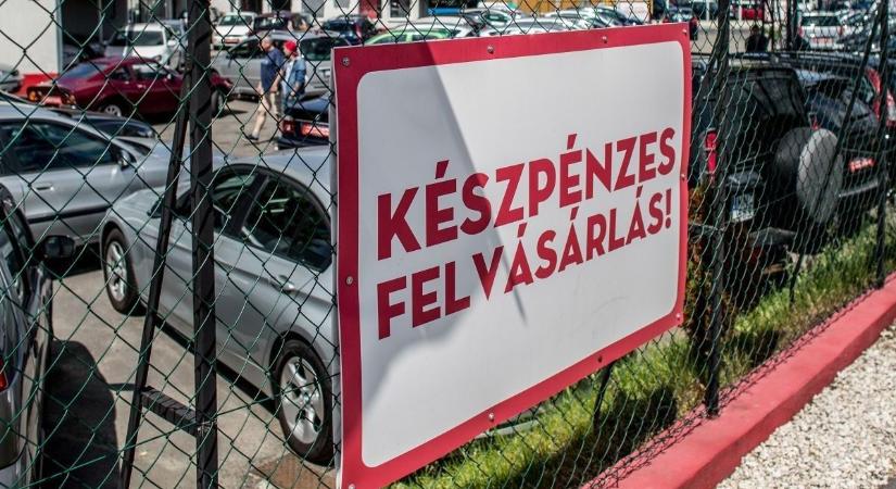 Olcsóbb, de nagy a kockázat: megéri-e sérült autót venni?