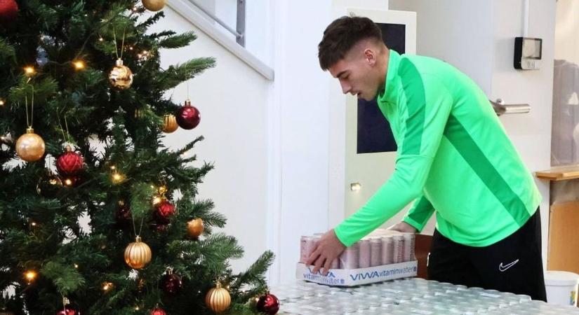 Jótékonykodtak a Paksi FC focistái (videó)