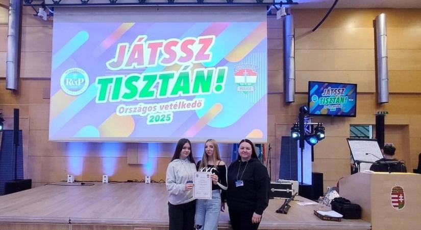 Országos drogprevenciós versenyt nyertek a nagydobszai diákok