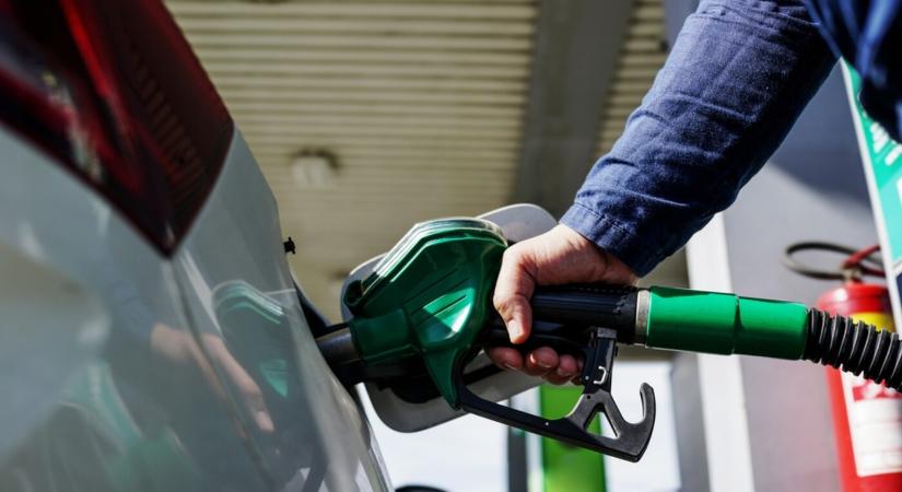 Extrém magas benzinár – így spóroljunk vezetés közben az autónk fogyasztásán