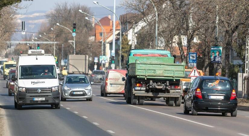 Az autósok tábora kettészakadt: menjen az 50 és jöjjön a 60?