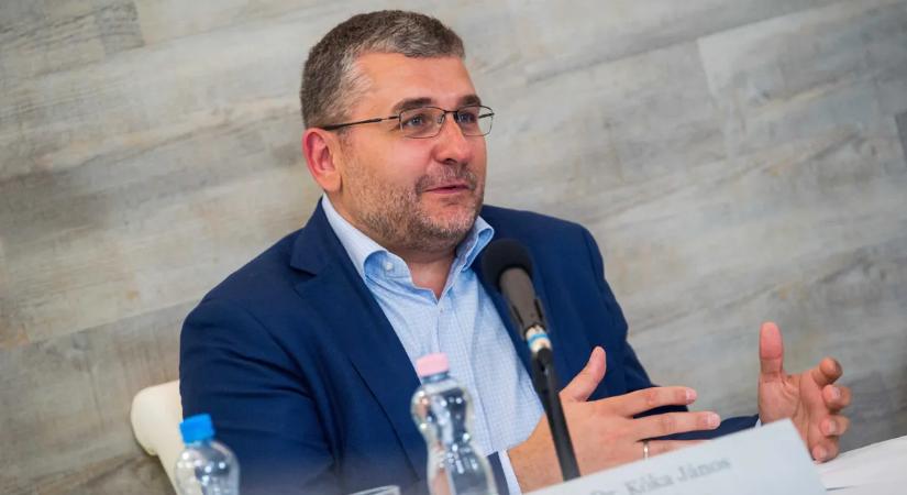 Bezáratná a kórházak felét Kóka János, aki immár nyíltan a Tisza szekerét tolja