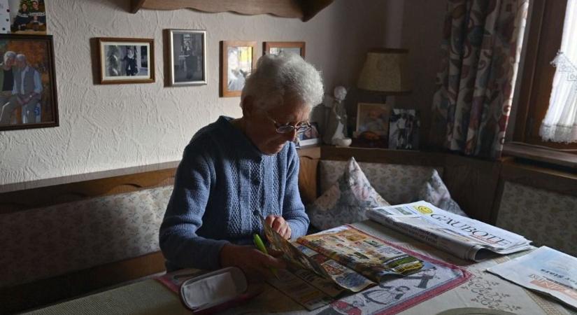 Brutális összeggel vágná meg a nyugdíjasokat a Tisza Párt