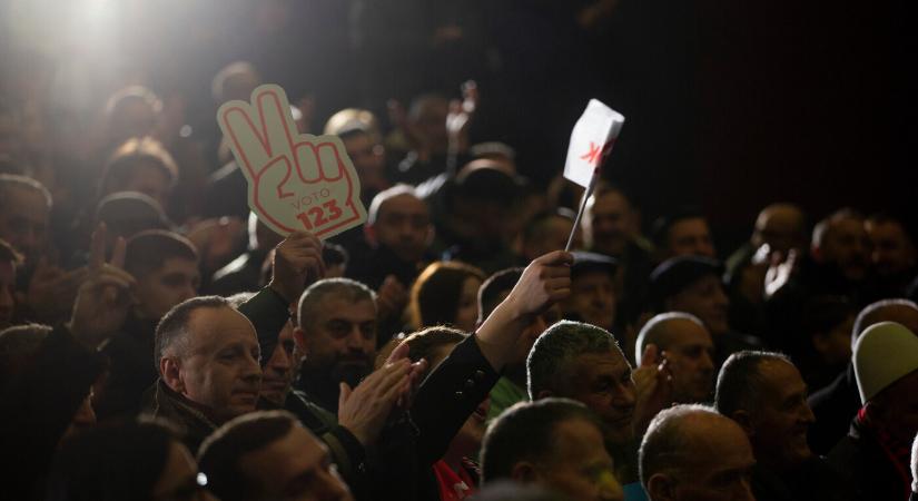 Javában zajlik a parlamenti választás Koszovóban