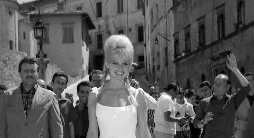 Elhunyt a legendás francia színésznő, az 1960-as évek ikonja